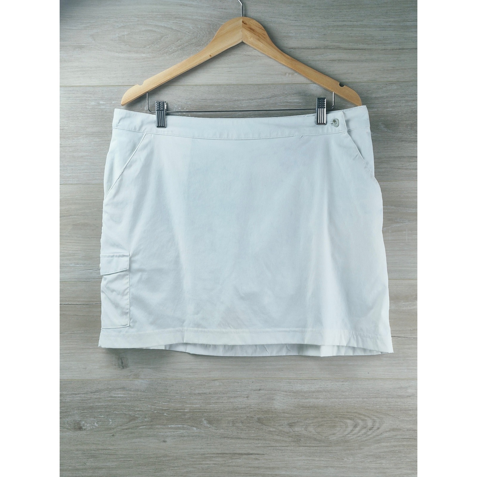Columbia Skort Women 16 White Excellent Omni-Freeze Cargo Activewear